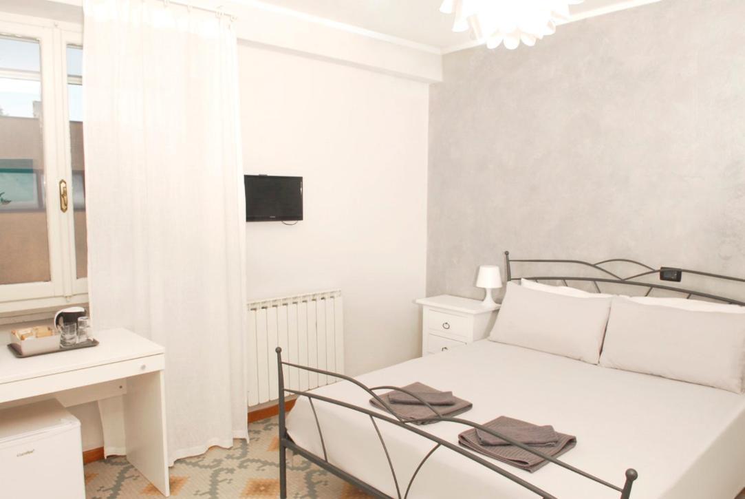 Vara Motel Self Check In Ceparana Экстерьер фото